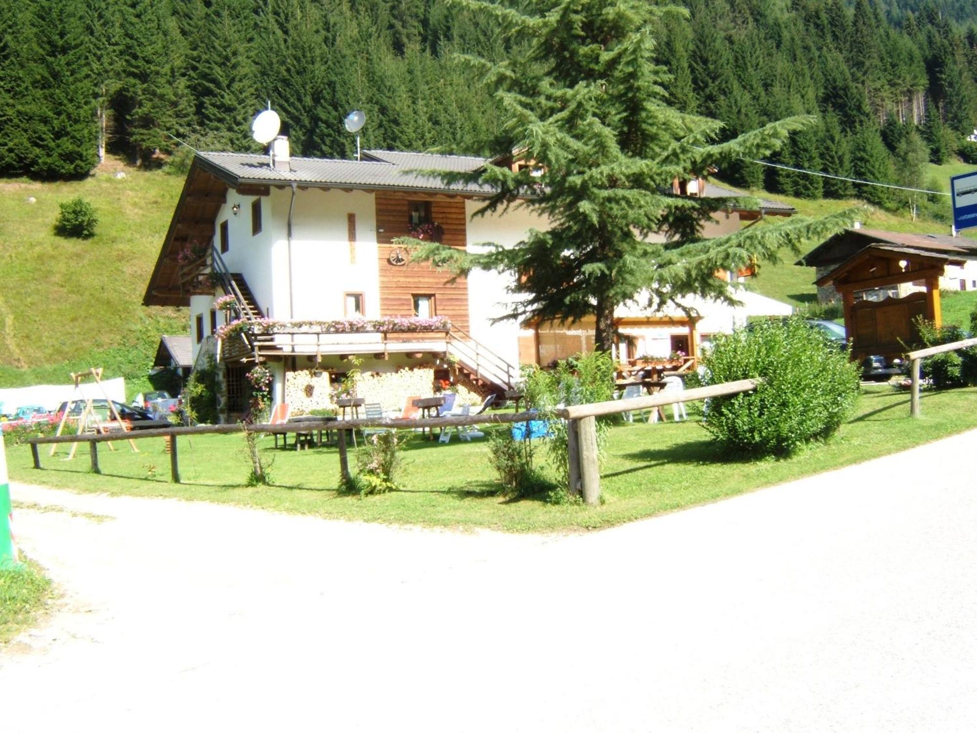 Albergo Lozen Canal San Bovo Dış mekan fotoğraf